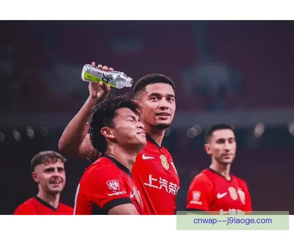 蒋光太撑起上海海港防线成为球队夺冠关键拼图